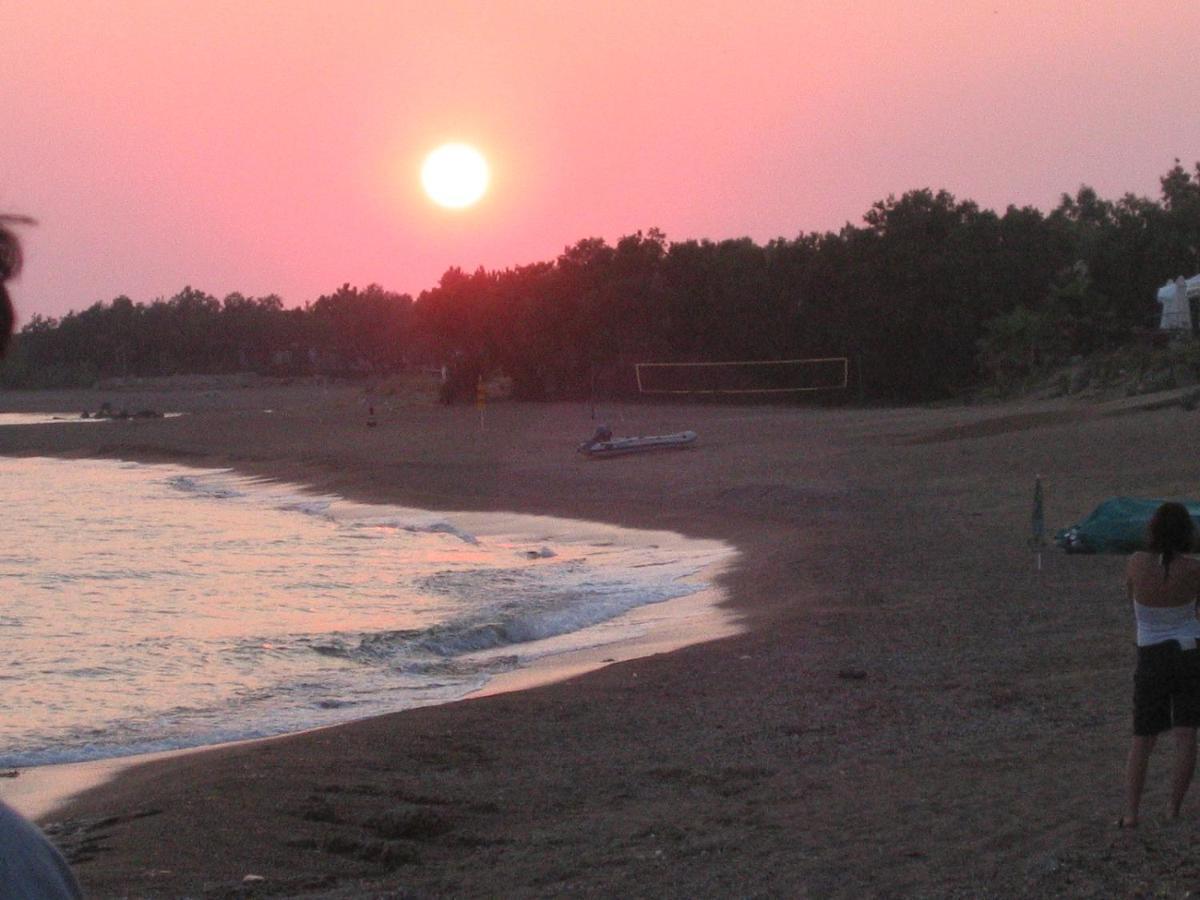 Antonios Village Hotel & Apartments Аркуди Экстерьер фото