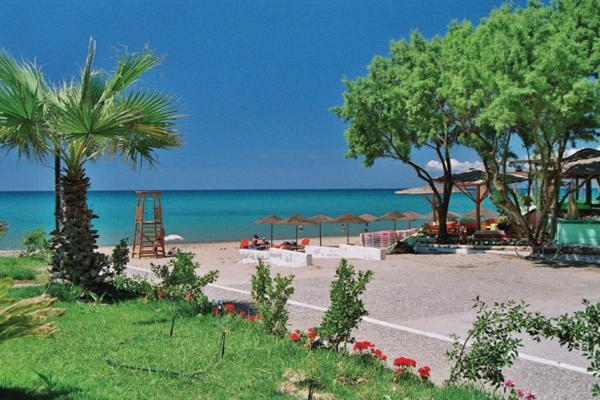 Antonios Village Hotel & Apartments Аркуди Экстерьер фото